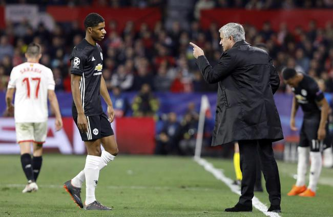 穆里尼奥向拉什福德面授机宜