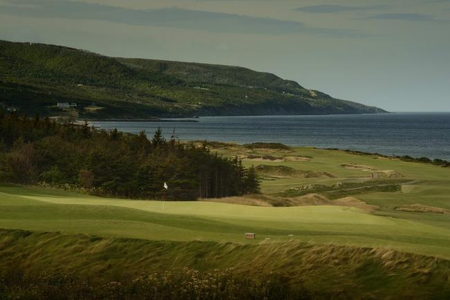 加拿大卡伯特崖