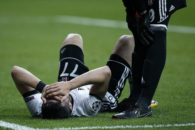 格尼尔自摆乌龙