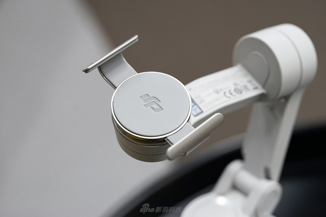 大疆OM 4手机云台开箱：磁吸接口 取放更快