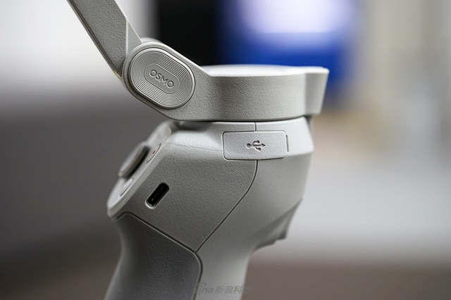 大疆OM 4手机云台开箱：磁吸接口 取放更快