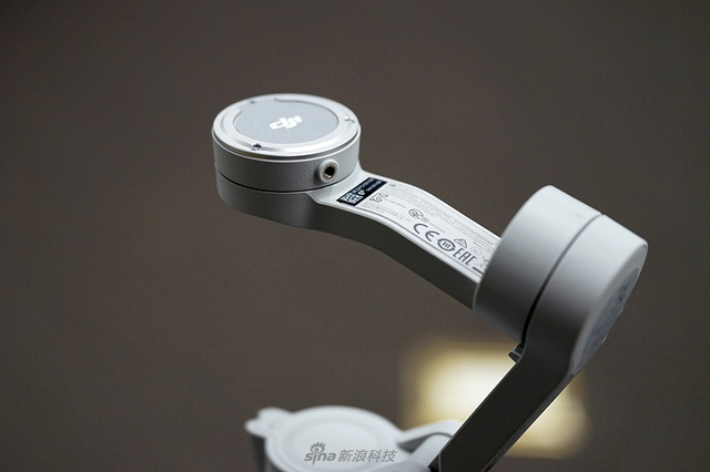 大疆OM 4手机云台开箱：磁吸接口 取放更快