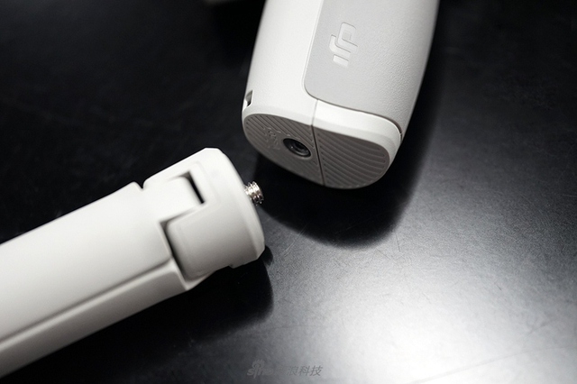 大疆OM 4手机云台开箱：磁吸接口 取放更快