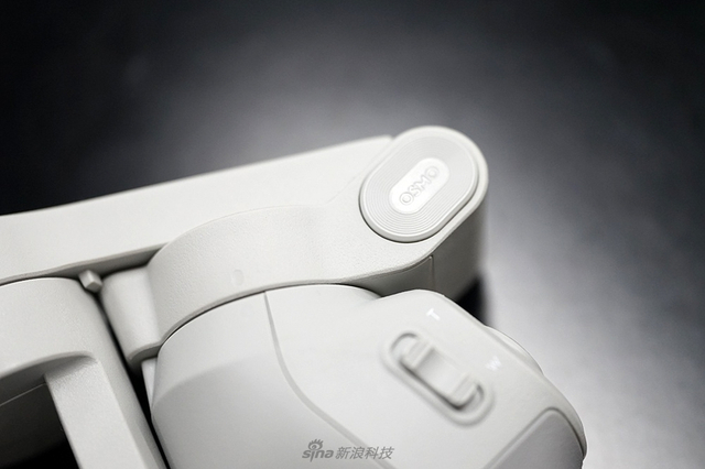 大疆OM 4手机云台开箱：磁吸接口 取放更快