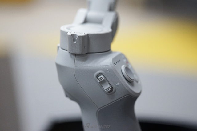 大疆OM 4手机云台开箱：磁吸接口 取放更快