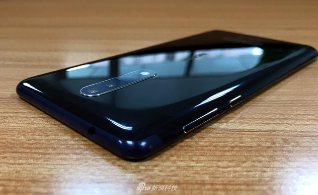 定位旗舰 Nokia 8工程机实拍