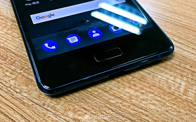 定位旗舰 Nokia 8工程机实拍