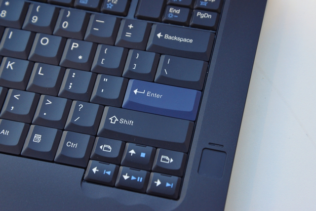 【独家】ThinkPad 25纪念机型开箱：扑面而来的情怀