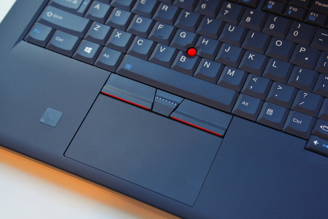 【独家】ThinkPad 25纪念机型开箱：扑面而来的情怀
