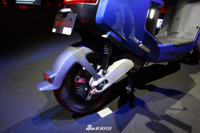 小牛M+ Pro电动车开箱实拍