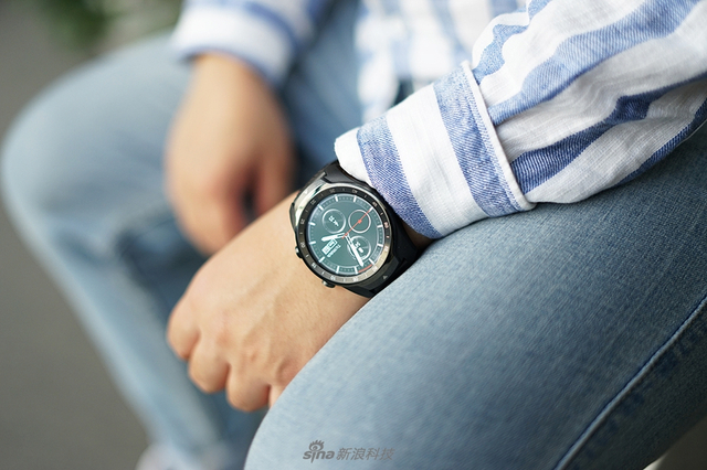 出门问问TicWatch Pro 4G智能表开箱