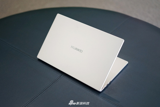 全面屏线条硬朗 HUAWEI MateBook D 15 锐龙版图赏