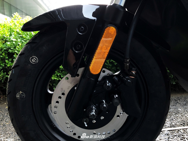 小牛M+ Pro电动车开箱实拍