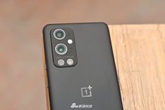 一加9 Pro手机图赏：全新丝绸玻璃，50W无线超级闪充