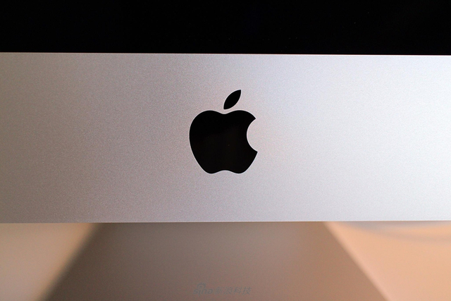 经典的外观+性能怪兽 新iMac开箱图赏