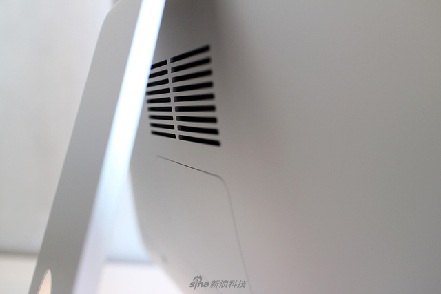 经典的外观+性能怪兽 新iMac开箱图赏