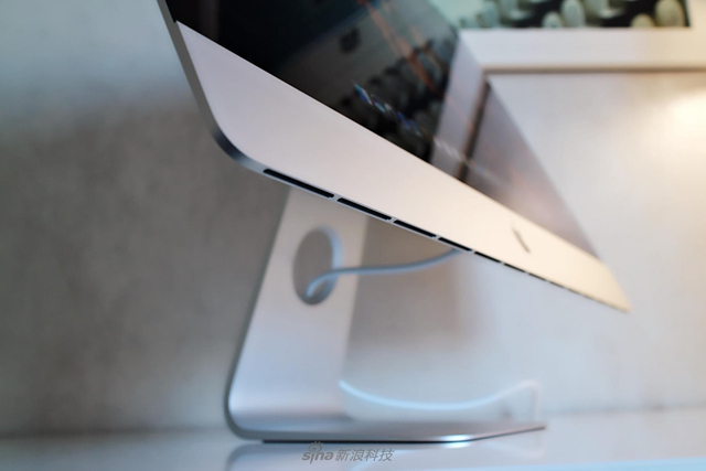 经典的外观+性能怪兽 新iMac开箱图赏