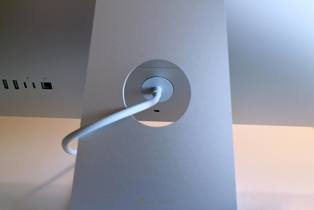 经典的外观+性能怪兽 新iMac开箱图赏