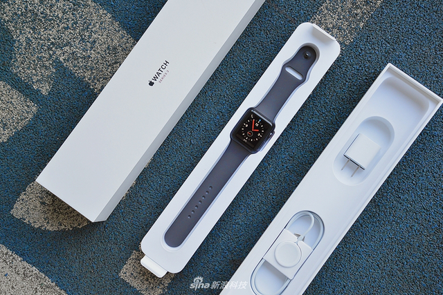 Apple Watch 3开箱图赏 是不是只加了小红点