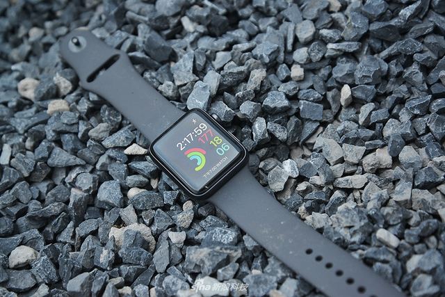 Apple Watch 3开箱图赏 是不是只加了小红点