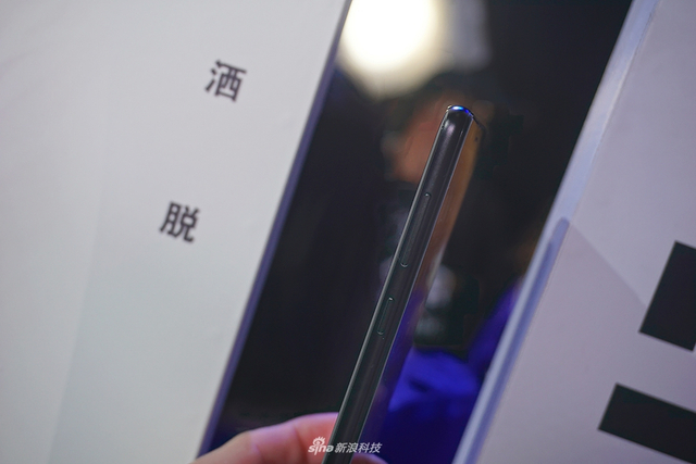 三星Galaxy A9 Star现场图集 三星的中端全面屏来了