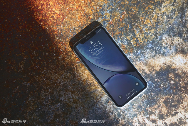 iPhone XR开箱实拍图集 颜值你给打几分？