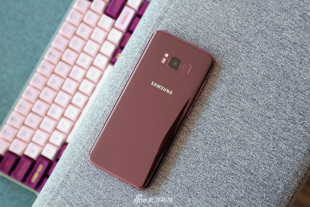 跟布达佩斯粉是绝配 三星s8勃艮第红色版图赏
