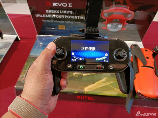 道通EVO II 8K无人机实拍：机身厚重 遥控器有看点