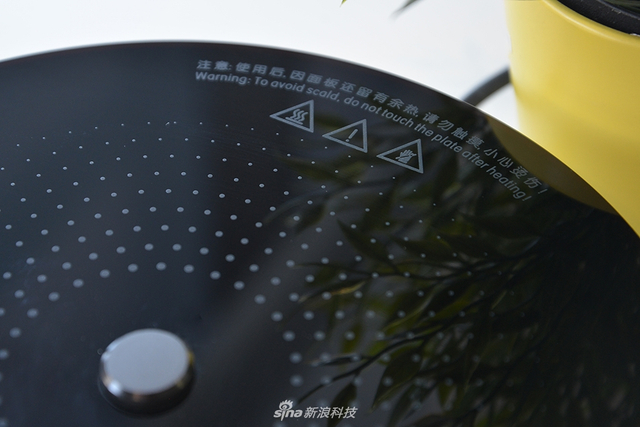 米家电磁炉：圆形设计高颜值