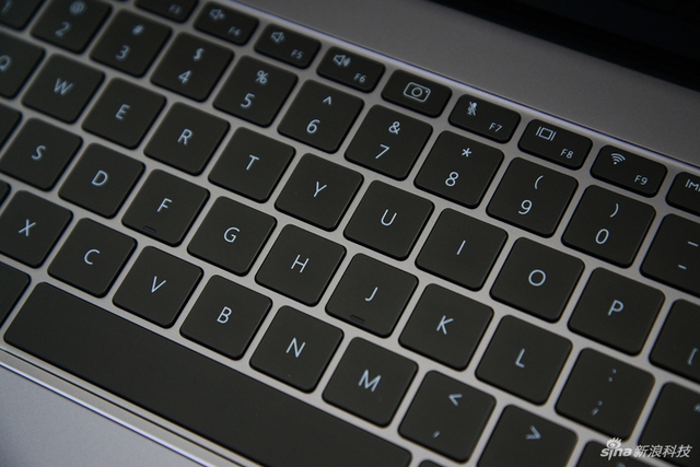 华为MateBook X Pro图赏:全面屏很美