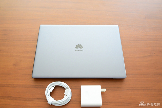 华为MateBook X Pro图赏:全面屏很美