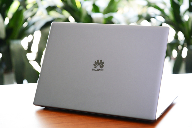 华为MateBook X Pro图赏:全面屏很美