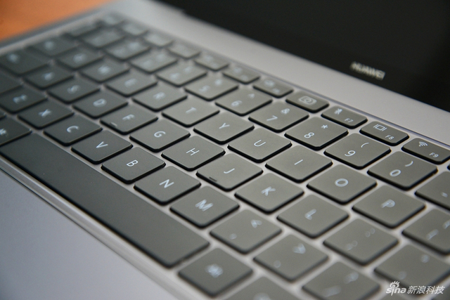 华为MateBook X Pro图赏:全面屏很美