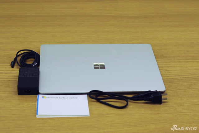 国行微软Surface Laptop开箱图赏：颜值是最厉害的武器
