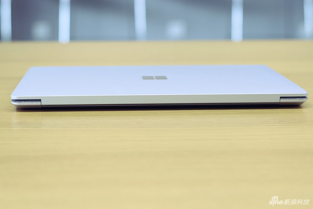国行微软Surface Laptop开箱图赏：颜值是最厉害的武器