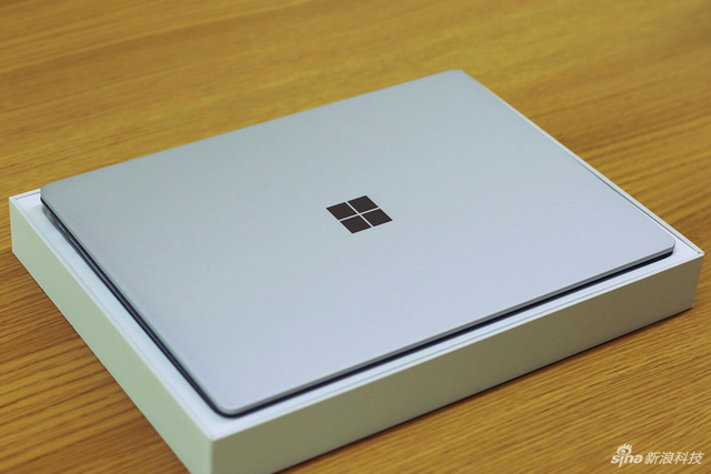 国行微软Surface Laptop开箱图赏：颜值是最厉害的武器