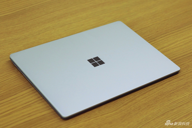 国行微软Surface Laptop开箱图赏：颜值是最厉害的武器