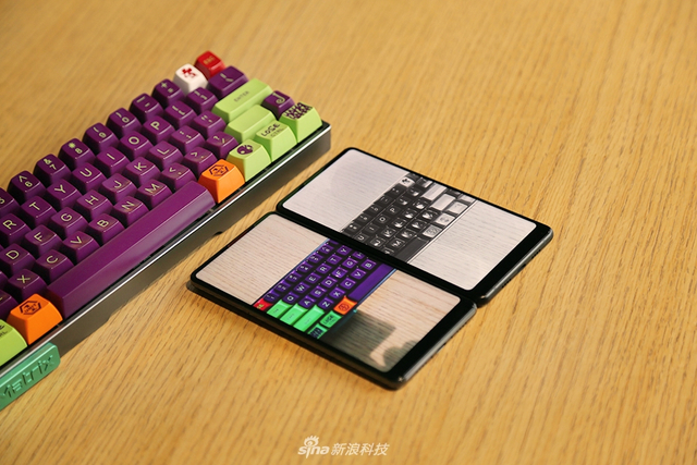 小米MIX2上手图赏:尺寸变小手感更好