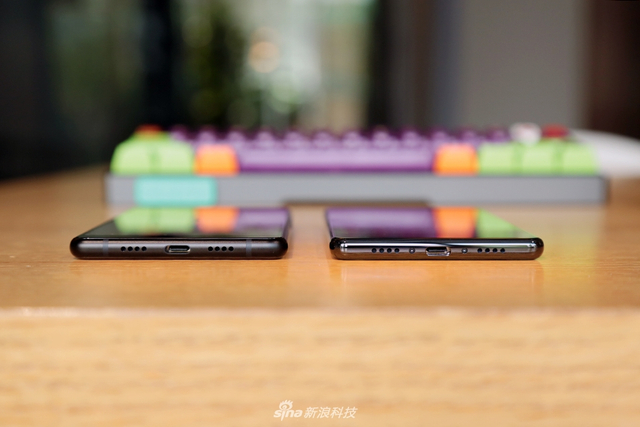 小米MIX2上手图赏:尺寸变小手感更好