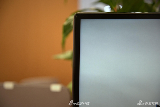 陪你看最长的电影 三星32:9带鱼屏显示器图赏