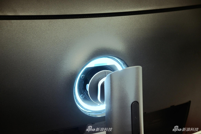 陪你看最长的电影 三星32:9带鱼屏显示器图赏