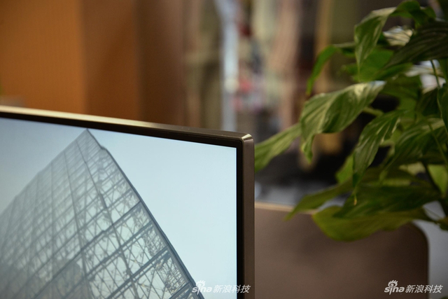 陪你看最长的电影 三星32:9带鱼屏显示器图赏