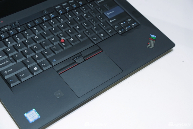 【独家】ThinkPad 25纪念机型开箱：扑面而来的情怀