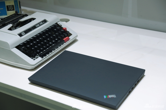 【独家】ThinkPad 25纪念机型开箱：扑面而来的情怀