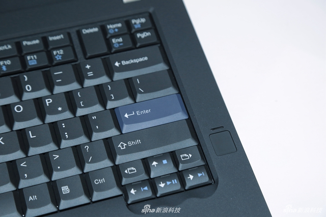 【独家】ThinkPad 25纪念机型开箱：扑面而来的情怀