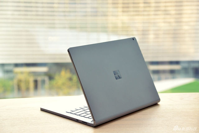 【独家】Surface Book 2实拍:细节之处的改变