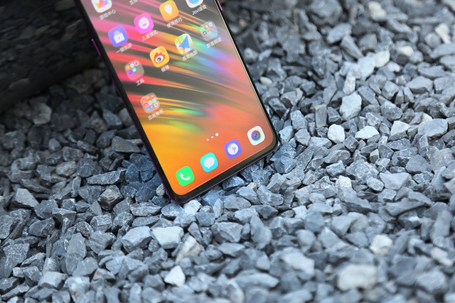 vivo X23实拍图赏：玻璃上的新花样