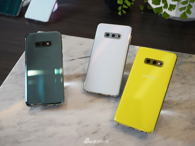 屏占比再提升 三星Galaxy S10系列手机实拍图赏