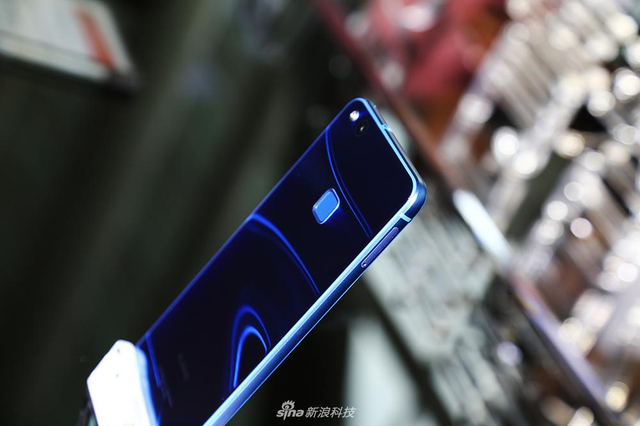 HUAWEI nova 青春版现场实拍图集