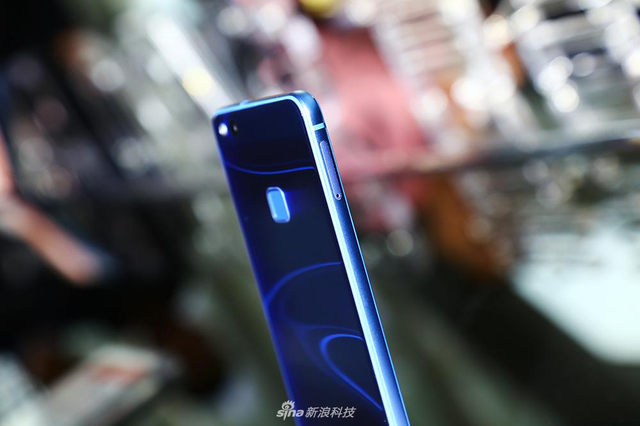 HUAWEI nova 青春版现场实拍图集